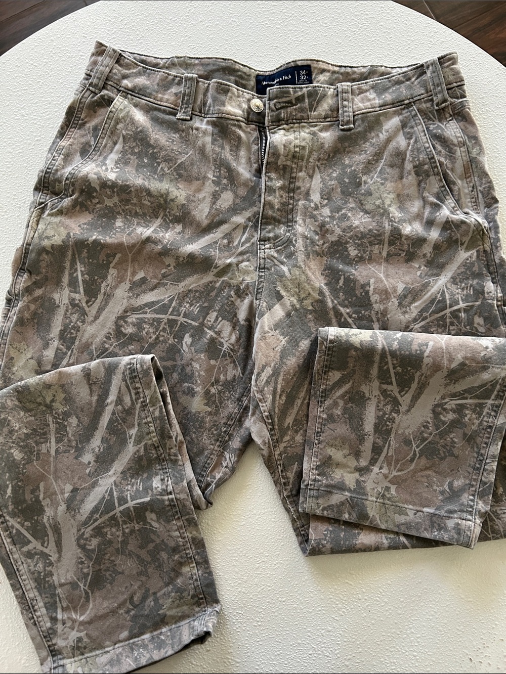 Abercrombie & Fitch Men's Camouflage-Style Chino Pants - Brown, Gray